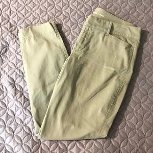 Old navy pixie pants size 8